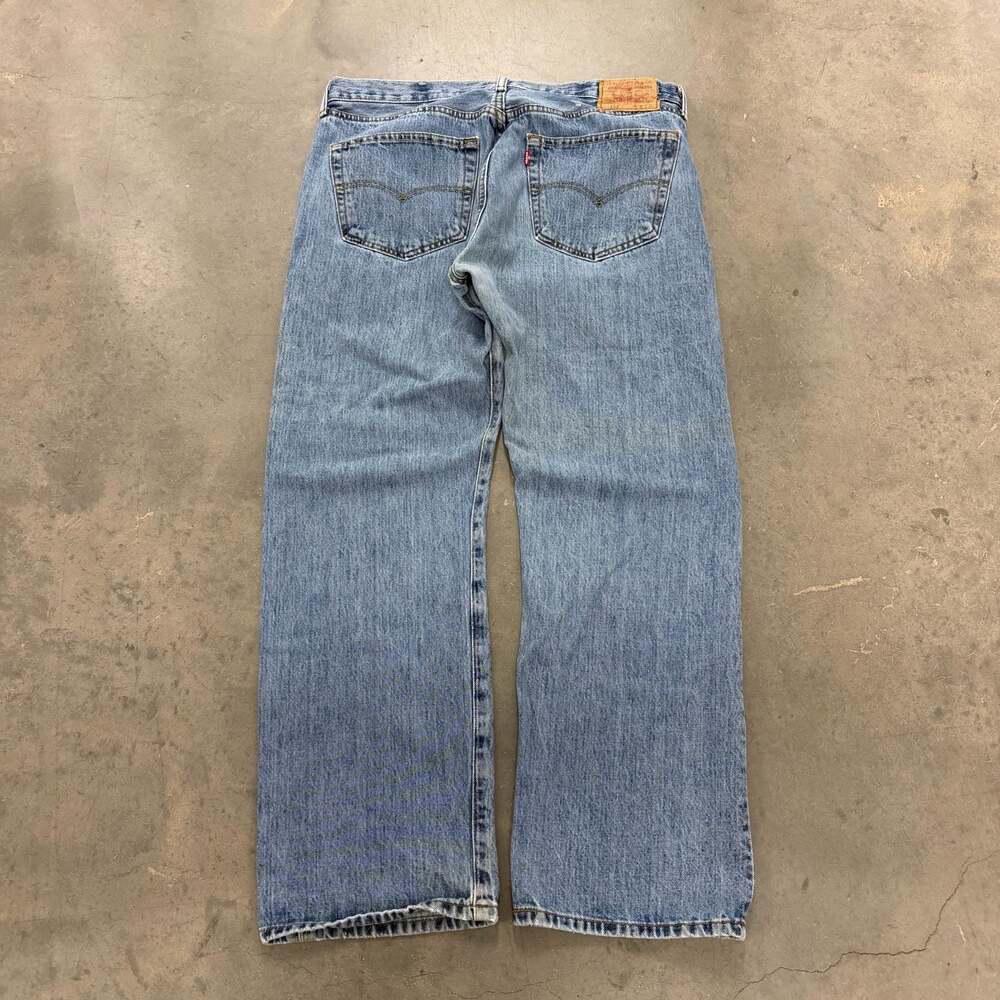 Levi’s 501 Straight Leg Jeans Light Wash 38x30